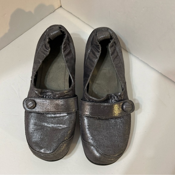 Dansko Shoes Size 40 Pewter Shimmer Leather Upper Style# 2711970200 Carol - Picture 2 of 14